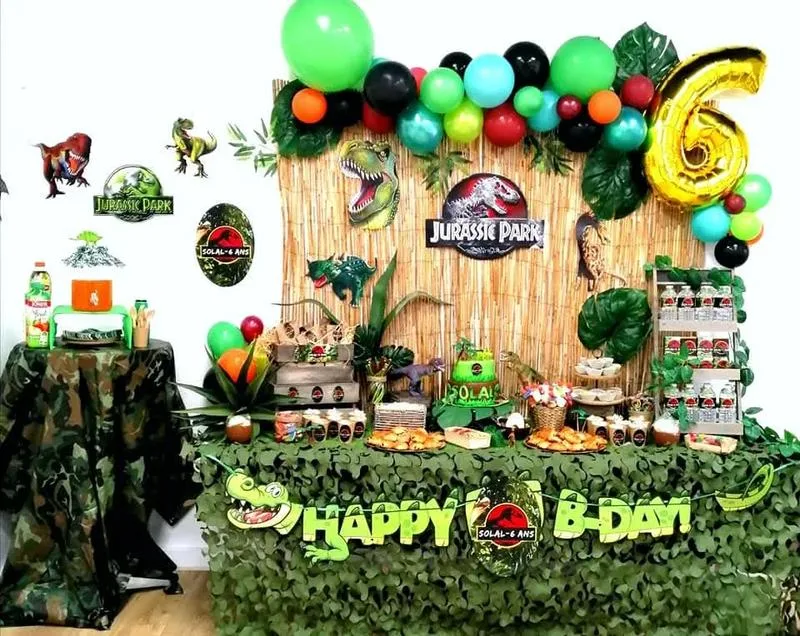 Décoration anniversaire thème Jurassic Park Dinosaures
